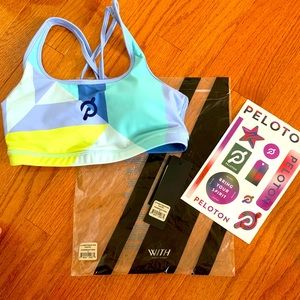 Peloton Pyramid Strappy Bra; NWT size Small